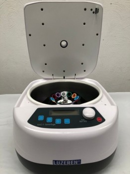 Centrifuga clinica digital 300-4500rpm  Luzeren